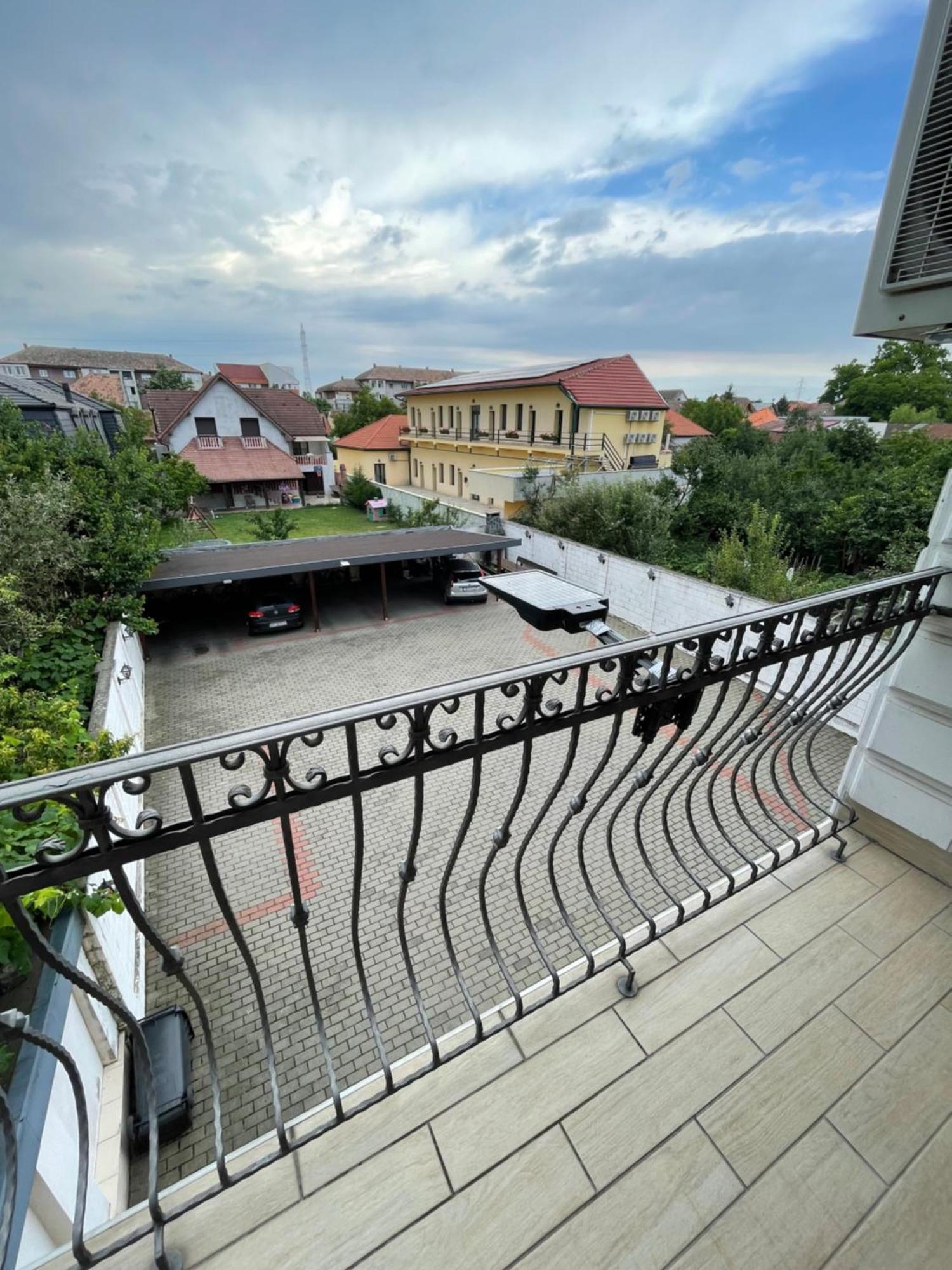 Apartment In The Villa Northern Dreams #1 Parking Included In Price Timisoara Esterno foto